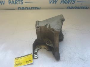 Gebruikte Motorsteun Audi A8 (D3) 3.7 V8 40V Quattro Prijs € 20,00 Margeregeling aangeboden door VW Parts Dronten