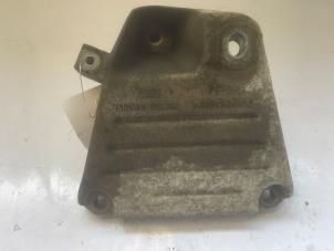 Gebruikte Motorsteun Audi A8 (D3) 3.7 V8 40V Quattro Prijs € 20,00 Margeregeling aangeboden door VW Parts Dronten