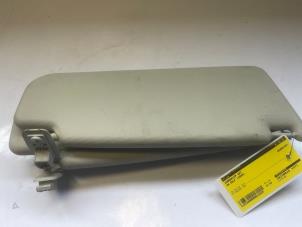 Gebruikte Zonneklep set Volkswagen Golf VI (5K1) 2.0 TDI 16V Prijs € 25,00 Margeregeling aangeboden door VW Parts Dronten