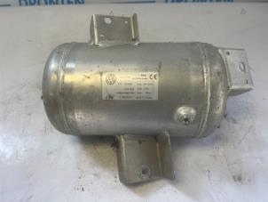 Gebruikte Luchtketel Volkswagen Phaeton (3D) 6.0 W12 48V 4Motion Prijs € 40,00 Margeregeling aangeboden door VW Parts Dronten