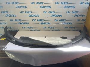 Gebruikte Lip voorbumper Volkswagen Phaeton (3D) 6.0 W12 48V 4Motion Prijs € 50,00 Margeregeling aangeboden door VW Parts Dronten