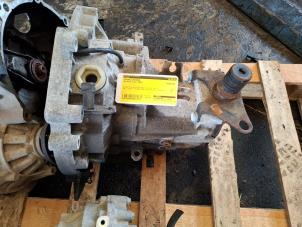 Gebruikte Versnellingsbak Volkswagen Polo III (6N2) 1.4 Prijs € 225,00 Margeregeling aangeboden door VW Parts Dronten