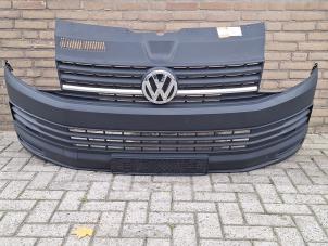 Gebruikte Voorbumper Volkswagen Transporter T6 2.0 TDI 150 Prijs € 272,25 Inclusief btw aangeboden door VW Parts Dronten
