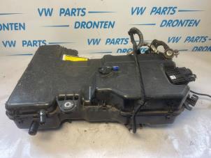 Gebruikte Adblue tank Volkswagen Transporter T6 2.0 TDI 150 Prijs € 242,00 Inclusief btw aangeboden door VW Parts Dronten