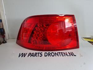 Gebruikte Achterlicht links Volkswagen Phaeton (3D) 6.0 W12 48V 4Motion Prijs € 60,00 Margeregeling aangeboden door VW Parts Dronten