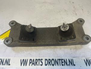 Gebruikte Versnellingsbak Steun Alfa Romeo Giulia (952) 2.2d 180 16V Prijs € 55,00 Margeregeling aangeboden door VW Parts Dronten