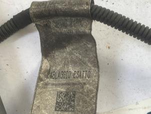 Gebruikte Handrem Kabel Alfa Romeo Giulia (952) 2.2d 180 16V Prijs € 25,00 Margeregeling aangeboden door VW Parts Dronten