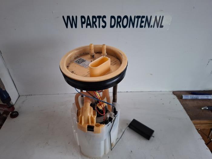 Gebruikte Tank element Pomp Volkswagen Transporter T6 2.0 TDI 150 Prijs € 60,00 Margeregeling aangeboden door VW Parts Dronten