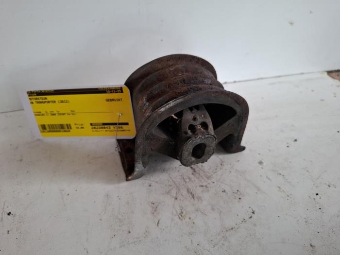 Gebruikte Motorsteun Volkswagen Transporter T5 2.0 TDI DRF Prijs € 18,15 Inclusief btw aangeboden door VW Parts Dronten