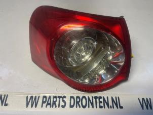 Gebruikte Achterlicht links Volkswagen Passat Variant (3C5) 1.6 Prijs € 30,00 Margeregeling aangeboden door VW Parts Dronten