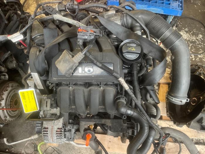 Gebruikte Motor Volkswagen Passat Variant (3C5) 1.6 Prijs € 250,00 Margeregeling aangeboden door VW Parts Dronten