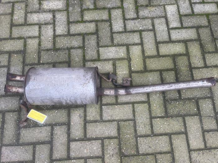 Gebruikte Uitlaat Einddemper Volkswagen Caddy III (2KA,2KH,2CA,2CH) 2.0 SDI Prijs € 35,00 Margeregeling aangeboden door VW Parts Dronten
