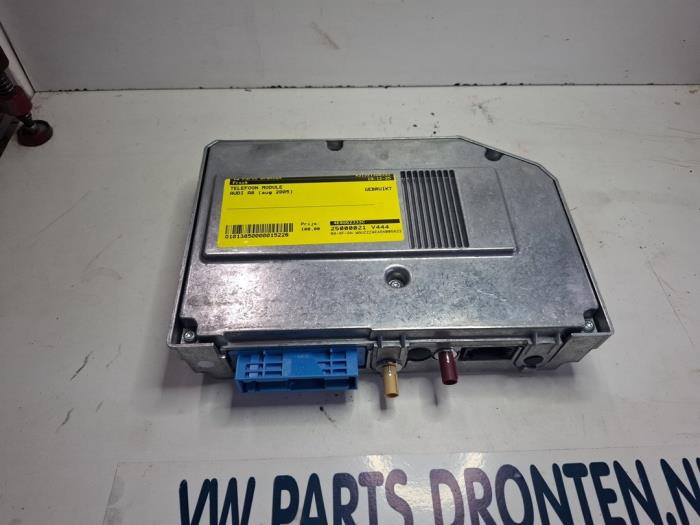 Gebruikte Module Telefoon Audi A8 (D3) 3.7 V8 40V Quattro Prijs € 100,00 Margeregeling aangeboden door VW Parts Dronten