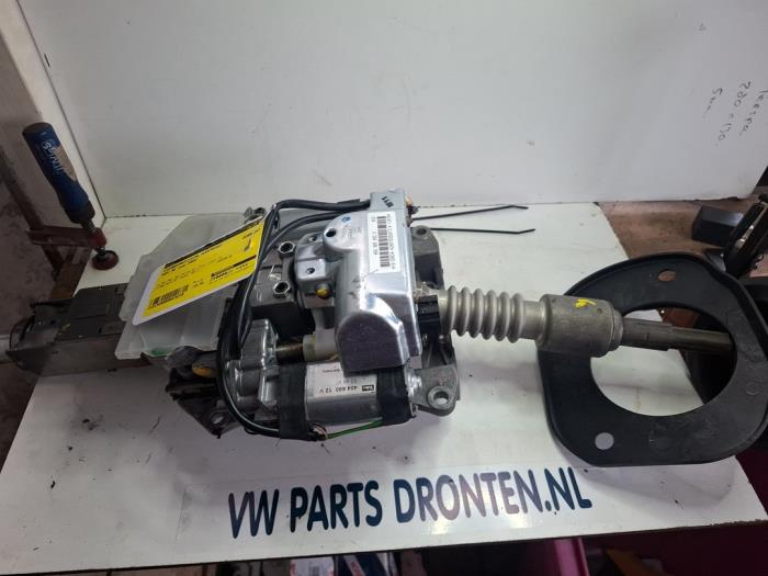 Gebruikte Servo Elektrisch Audi A8 (D3) 3.7 V8 40V Quattro Prijs € 120,00 Margeregeling aangeboden door VW Parts Dronten