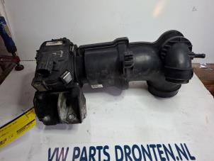 Gebruikte Gasklephuis Alfa Romeo Stelvio (949) 2.2d 16V 210 Q4 Prijs € 130,00 Margeregeling aangeboden door VW Parts Dronten