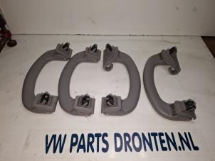 Gebruikte Handgrepenset Alfa Romeo Stelvio (949) 2.2d 16V 210 Q4 Prijs € 40,00 Margeregeling aangeboden door VW Parts Dronten