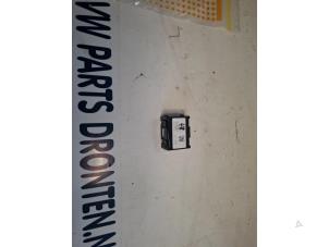 Gebruikte Sensor Temperatuur binnen Alfa Romeo Stelvio (949) 2.2d 16V 210 Q4 Prijs € 30,00 Margeregeling aangeboden door VW Parts Dronten