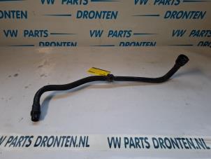 Gebruikte Koelwaterslang Alfa Romeo Stelvio (949) 2.2d 16V 210 Q4 Prijs € 10,00 Margeregeling aangeboden door VW Parts Dronten