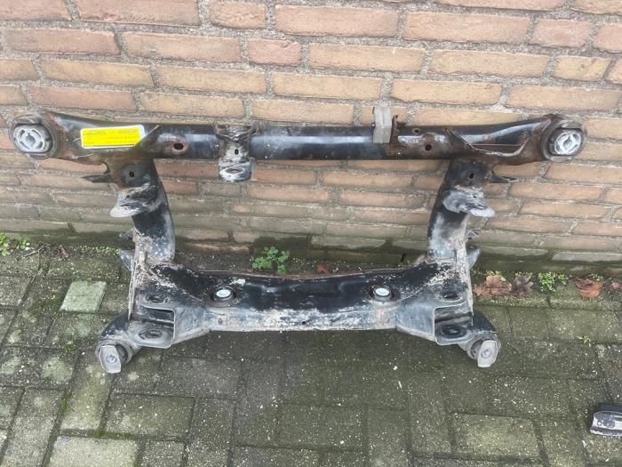 Gebruikte Subframe Alfa Romeo Stelvio (949) 2.2d 16V 210 Q4 Prijs € 425,00 Margeregeling aangeboden door VW Parts Dronten