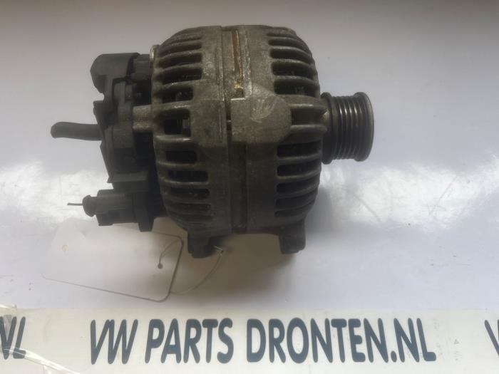 Gebruikte Dynamo Audi A4 Avant (B8) 2.0 TDI 16V Prijs € 35,00 Margeregeling aangeboden door VW Parts Dronten