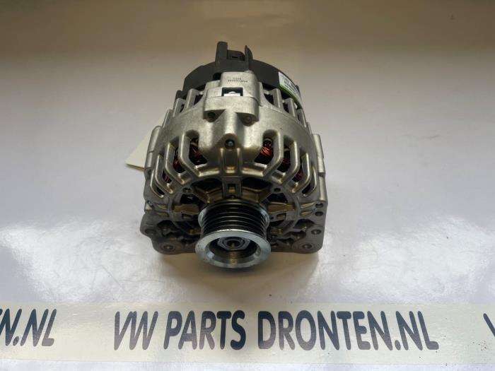 Gebruikte Dynamo Volkswagen Polo IV (9N1/2/3) 1.2 Prijs € 35,00 Margeregeling aangeboden door VW Parts Dronten