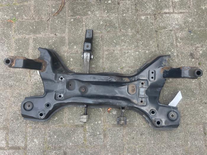 Gebruikte Subframe Volkswagen Polo V (6R) 1.6 TDI 16V 90 Prijs € 40,00 Margeregeling aangeboden door VW Parts Dronten