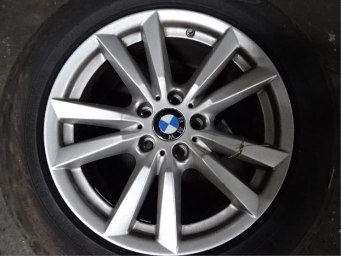 Velg van een BMW X5 (F15) xDrive 30d 3.0 24V 2016