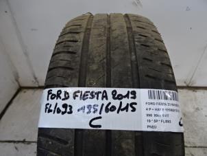 Gebruikte Band Ford Fiesta 7 1.0 EcoBoost 12V 100 Prijs € 25,00 Inclusief btw aangeboden door Collignon & Fils