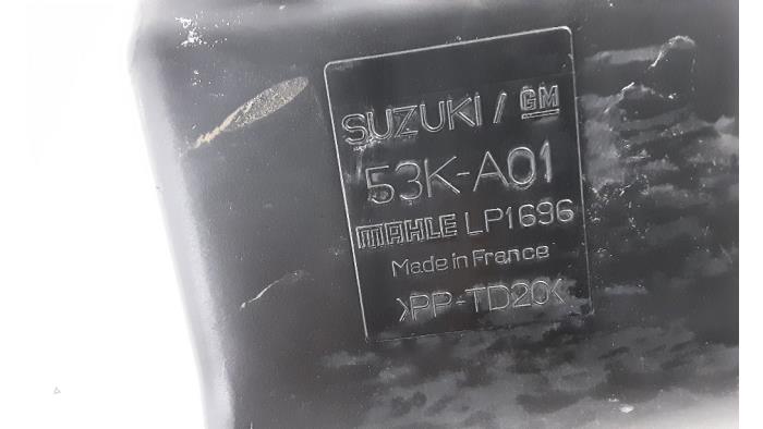 Luchtfilter van een Suzuki Swift (ZA/ZC/ZD1/2/3/9) 1.3 DDis 16V 2008