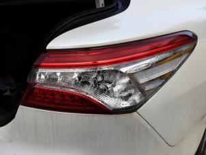 Gebruikte Achterlicht rechts Toyota Camry (VH7) 2.5 Hybrid 16V Prijs € 121,00 Inclusief btw aangeboden door Collignon & Fils