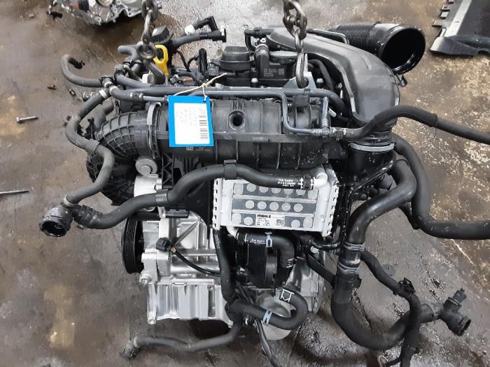 Motor van een Audi Q3 Sportback (F3N) 1.5 35 TFSI 16V Mild Hybrid 2021