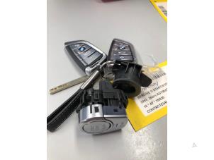 Gebruikte Kontaktslot + Sleutel BMW 7 serie (G11/12) 730d,Ld 24V Prijs € 199,99 Inclusief btw aangeboden door Collignon & Fils