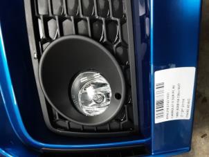 Gebruikte Mistlamp rechts-voor BMW 2 serie (F23) 218i 1.5 TwinPower Turbo 12V Prijs op aanvraag aangeboden door Collignon & Fils