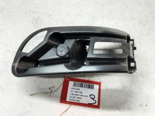 Gebruikte Bumpersteun links-achter Peugeot 2008 Prijs € 20,00 Inclusief btw aangeboden door Collignon & Fils