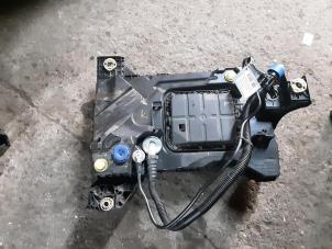 Gebruikte Adblue tank Peugeot 3008 Prijs € 250,00 Inclusief btw aangeboden door Collignon & Fils