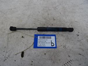 Gebruikte Gasdemper Motorkap Set BMW 2-Serie Prijs € 20,00 Inclusief btw aangeboden door Collignon & Fils