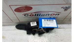 Gebruikte Schakelaar Renault Clio Prijs € 25,00 Inclusief btw aangeboden door Collignon & Fils