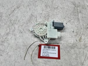 Gebruikte Portierruitmotor Jeep Grand Cherokee Prijs € 99,99 Inclusief btw aangeboden door Collignon & Fils