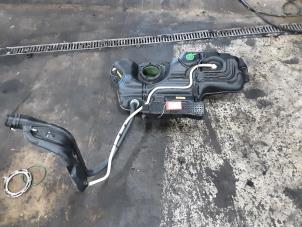 Gebruikte Brandstoftank Peugeot 2008 Prijs € 125,01 Inclusief btw aangeboden door Collignon & Fils