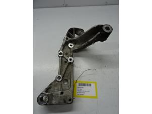 Gebruikte Draagarmsteun rechtsvoor Seat Altea Prijs € 40,00 Inclusief btw aangeboden door Collignon & Fils