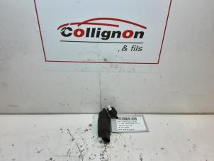 Gebruikte Ruitensproeierpomp voor Opel Corsa Prijs € 20,00 Inclusief btw aangeboden door Collignon & Fils