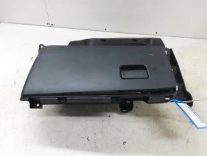 Gebruikte Opbergvak Toyota Yaris Prijs € 99,99 Inclusief btw aangeboden door Collignon & Fils