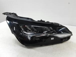 Gebruikte Koplamp rechts Peugeot 3008 Prijs € 700,00 Inclusief btw aangeboden door Collignon & Fils