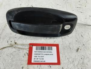 Gebruikte Handgreep Achterklep Fiat Fiorino Prijs € 50,00 Inclusief btw aangeboden door Collignon & Fils