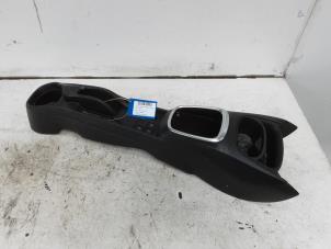 Gebruikte Middenconsoles Toyota Yaris Prijs € 99,99 Inclusief btw aangeboden door Collignon & Fils