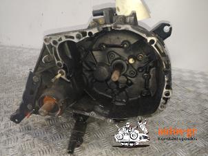 Gebruikte Versnellingsbak Renault Kangoo Express (FC) 1.9 D 65 Prijs € 211,75 Inclusief btw aangeboden door AUTOS-GR