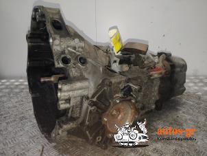 Gebruikte Versnellingsbak Volkswagen Passat (3B3) Prijs € 242,00 Inclusief btw aangeboden door AUTOS-GR