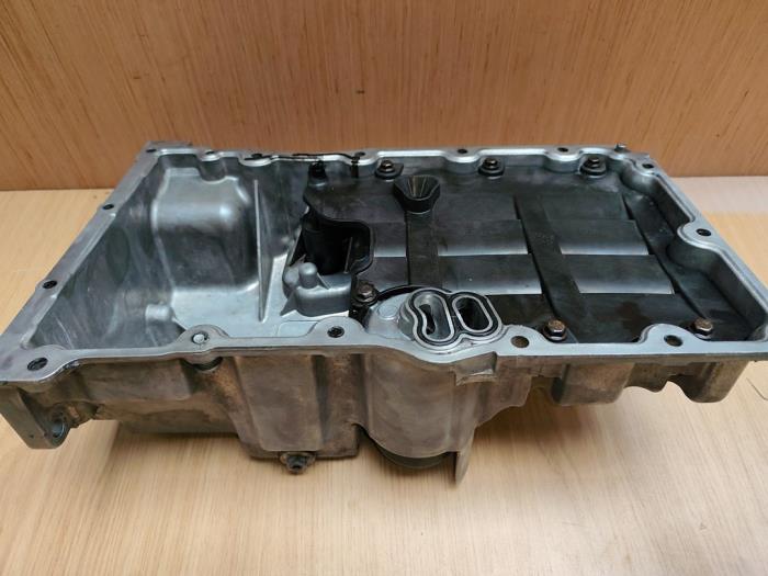Gebruikte Carterpan Opel Astra Mk.6 Prijs € 181,50 Inclusief btw aangeboden door SP Parts