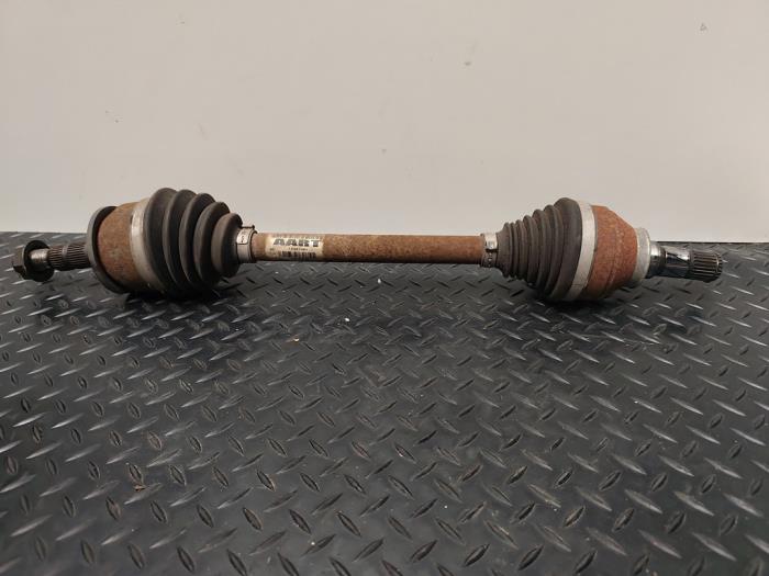 Gebruikte Aandrijfas links-voor Opel Astra K 1.4 Turbo 16V Prijs € 121,00 Inclusief btw aangeboden door SP Parts