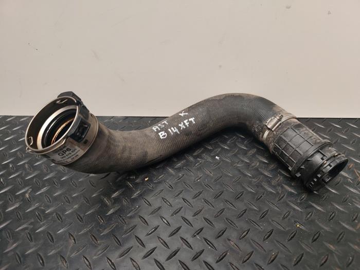 Gebruikte Intercooler Buis Opel Astra K 1.4 Turbo 16V Prijs € 121,00 Inclusief btw aangeboden door SP Parts
